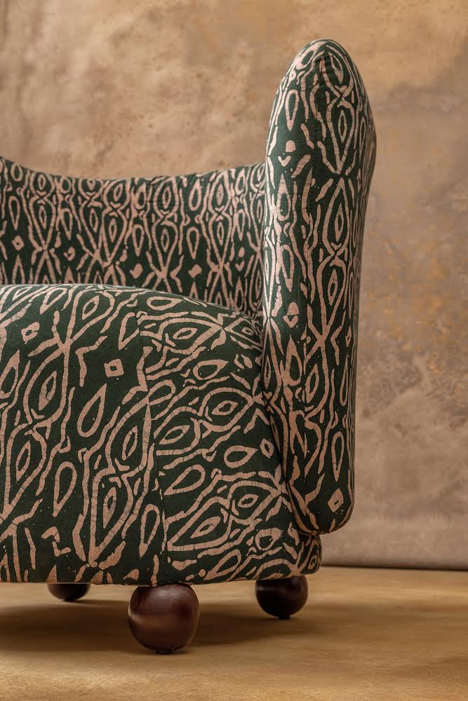 Anjola chair
